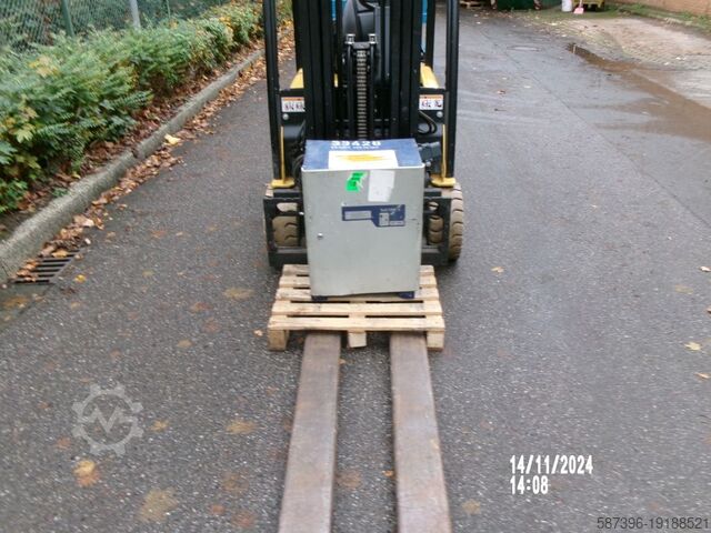 Electric 4-wheel forklift Yale ERP20VF LWB