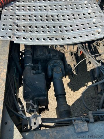 Standard tractor unit RENAULT Premium Lander 450 dxi Schaltgetriebe/ Retarder