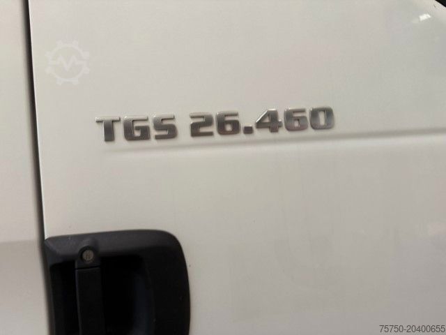 Roll-off tipper truck MAN 26.460 6x2 Hyfva 20.26 Motorschaden S