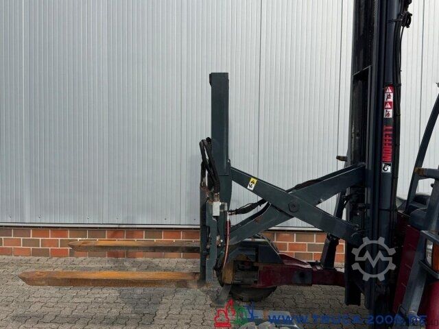 Gabelstapler Moffett Mitnahmestapler 4 Wege Allrad NX Typ M 4 25.4