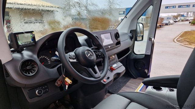 Minibus MERCEDES-BENZ 519 Sunset S 4 Ferqui Chasis 907 Vorlauffahrzeug