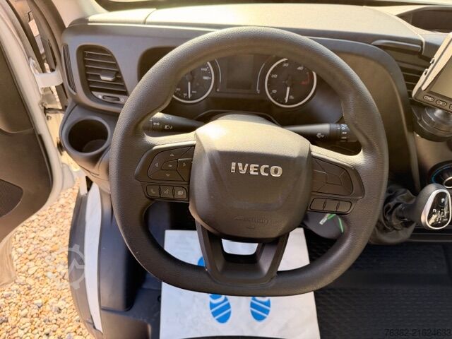 Transporter mit Koffer Iveco Daily 35C16 Zwillingsbereifung.LBW.Kamer