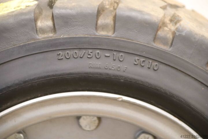 Vollgummi Reifen Continental CSE-Robust 200/50-10  SC 10  RIM 6.50 F