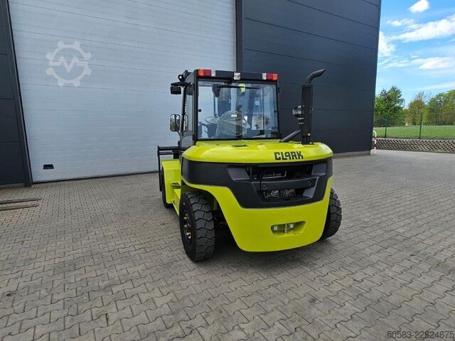 Geländestapler Clark C70D - NEU - DIESEL KUBOTA - TRIPLEX