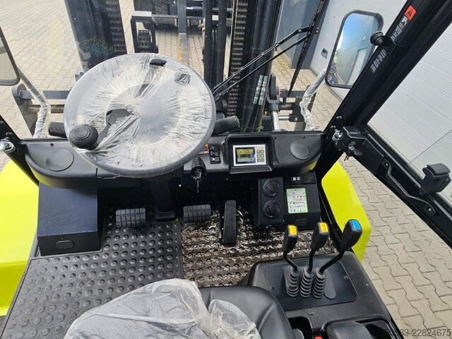 Geländestapler Clark C70D - NEU - DIESEL KUBOTA - TRIPLEX