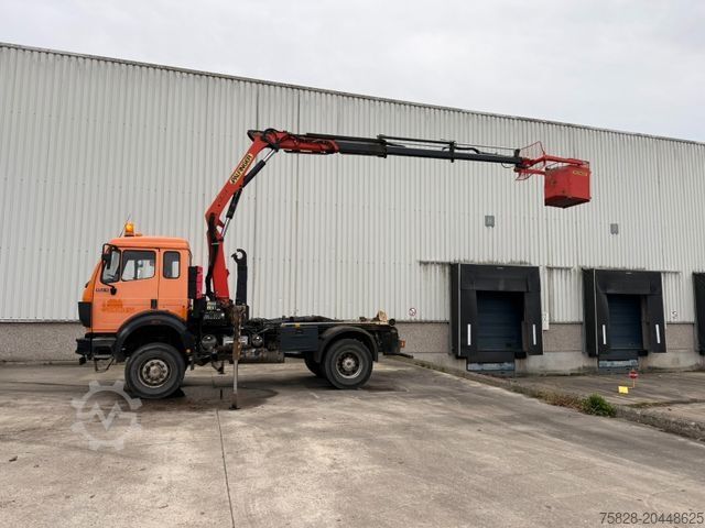 LKW mit Hubarbeitsbühne MERCEDES-BENZ SK1924 /ALLRAD / Palfinger 9501 + Arbeitskorb