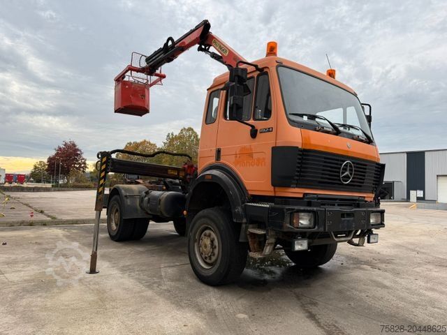 LKW mit Hubarbeitsbühne MERCEDES-BENZ SK1924 /ALLRAD / Palfinger 9501 + Arbeitskorb