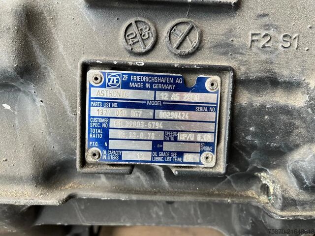 Getriebe ZF versnellingsbak 12AS2301 12.33-0.78
