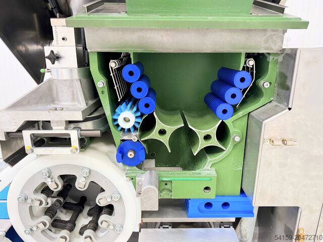 Brötchenmaschinen König Mini Rex 4000 with formstation