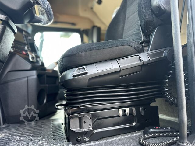 Standard tractor unit Mercedes-Benz ACTROS 1851