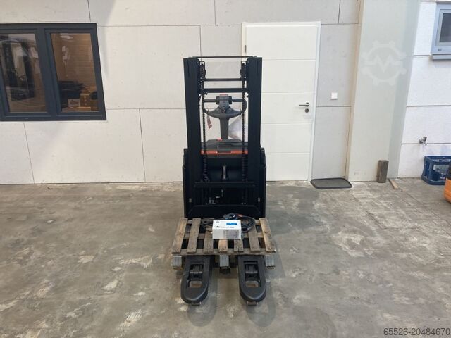 Doppelstockstapler Toyota SWE 200 D / 1537 Std. / überholt