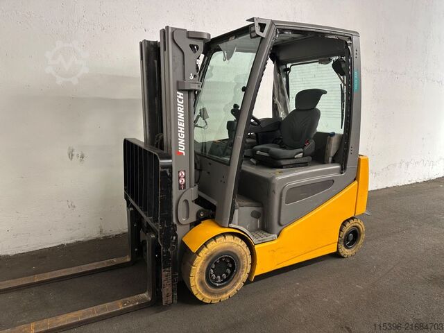 Elektro 4 Rad-Stapler Jungheinrich EFG 425ks - TRIPLEX 4,4 m