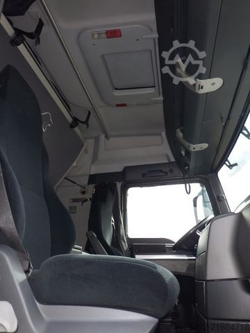 Swap body truck MAN TGX 26.440 LL XLX/BDF/LBW 2to/Ret./AHK/Lenkachse
