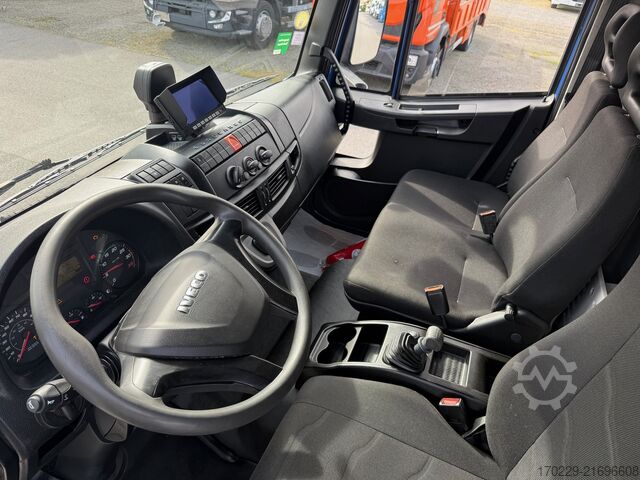 Box truck Iveco EUROCARGO 120-220