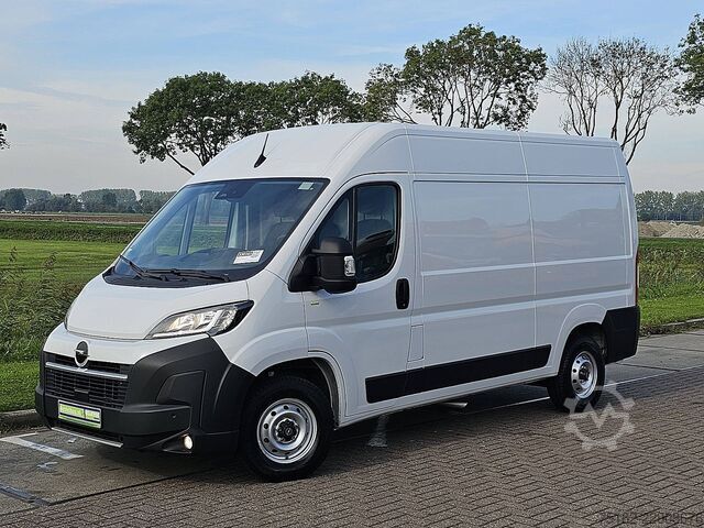 High-roof van OPEL MOVANO 2.2 L2H2 Airco Euro6!