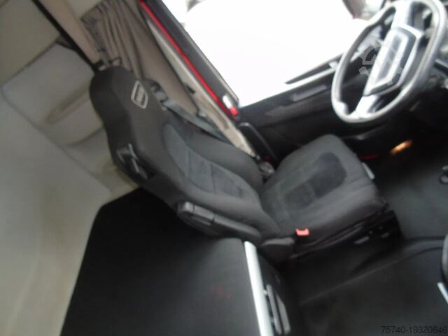 Standard-SZM Iveco S-WAY 460 + LNG + 10 PIECES IN STOCK