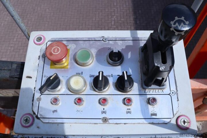 Scissor lift JLG SL320-30 Diesel, 4x4 Drive, 34m Working Height, 14