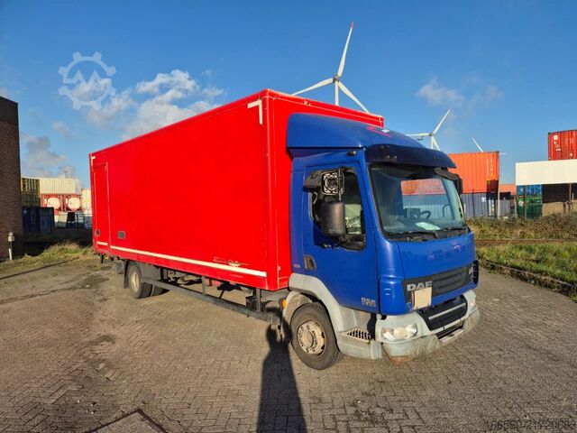 Closed bin DAF LF 210 FA EEV