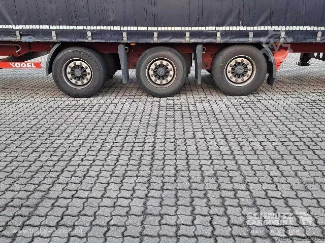 Open semitrailer with tarp Kögel Curtainsider Mega