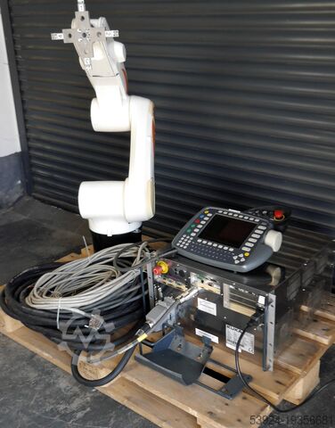 Industrial robot Kuka KRC2 SR