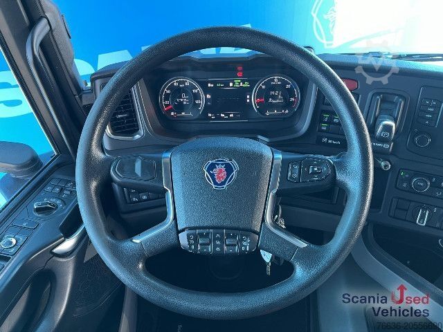 Hazardous materials truck Scania R 450 A4x2NA RETARDER 8T DIFF-L SMART2