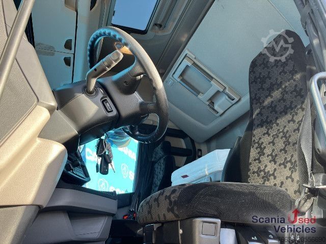 Hazardous materials truck Scania R 450 A4x2NA RETARDER 8T DIFF-L SMART2