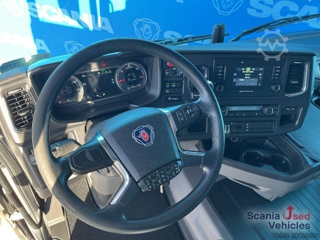 Hazardous materials truck Scania R 450 A4x2NA RETARDER 8T DIFF-L SMART2