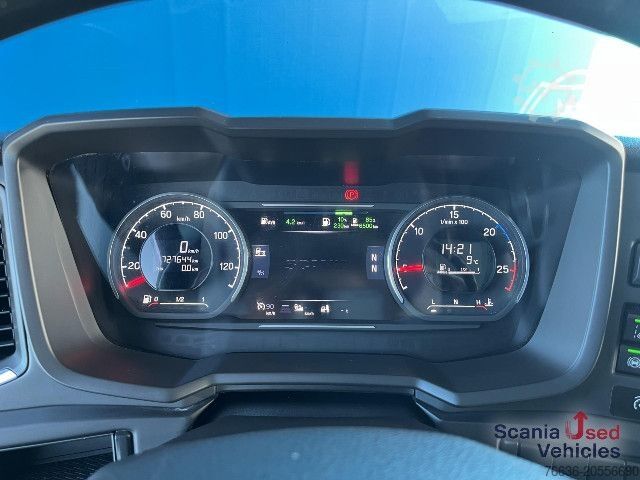 Hazardous materials truck Scania R 450 A4x2NA RETARDER 8T DIFF-L SMART2