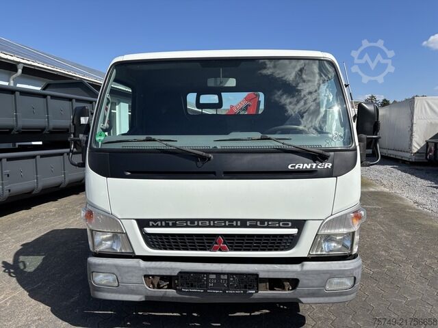 Pick-up van Fuso 3C13 Pritsche 2.85m Heckladekran 3xhydr. 1xmech.