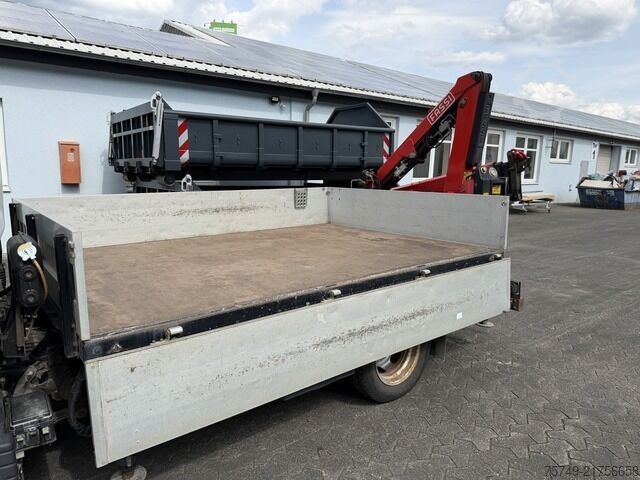 Pick-up van Fuso 3C13 Pritsche 2.85m Heckladekran 3xhydr. 1xmech.