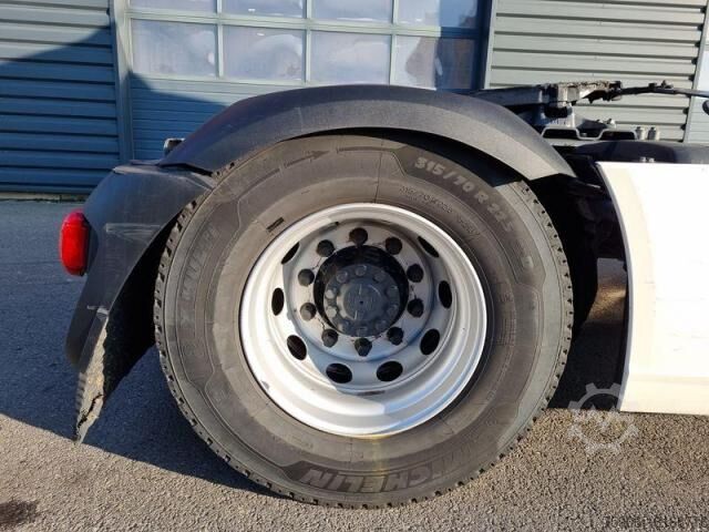 Standard tractor unit DAF XF 480 SPACE CAB