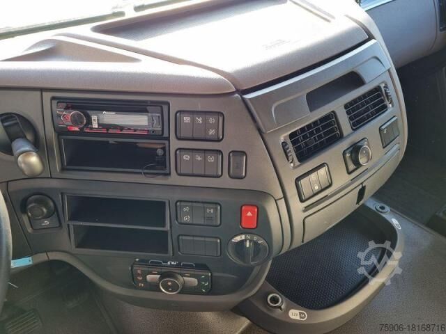 Standard tractor unit DAF XF 480 SPACE CAB