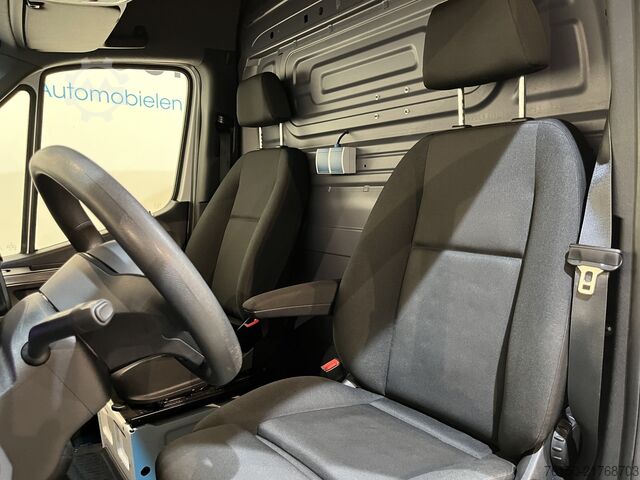 Panel van Mercedes-Benz Sprinter 311 CDI L2H2 RWD / Euro 6 / Servicebus...