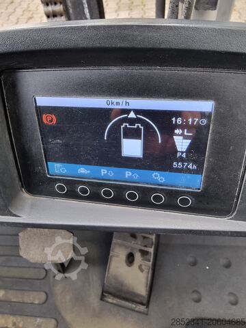 Forklift GABELSTAPLER Jungheinrich EFG215