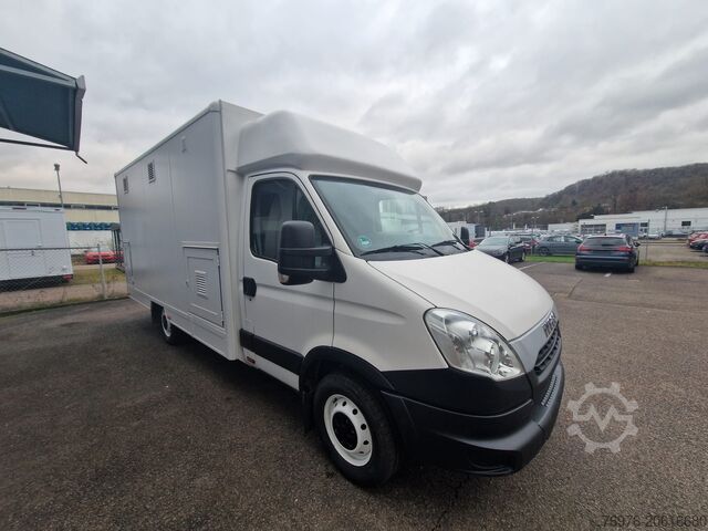 Sales van, food truck, snack truck Iveco Food Truck, Imbisswagen, Küche ist Neu