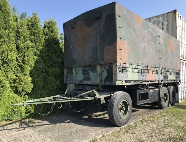 Trailer with flatbed & tarpaulin SCHMITZ 3Achser Bundeswehr mit HU+SP TOP Zustand
