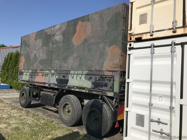Trailer with flatbed & tarpaulin SCHMITZ 3Achser Bundeswehr mit HU+SP TOP Zustand