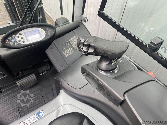 Electric 4-wheel forklift STILL RX60-50 | Batterie 89%