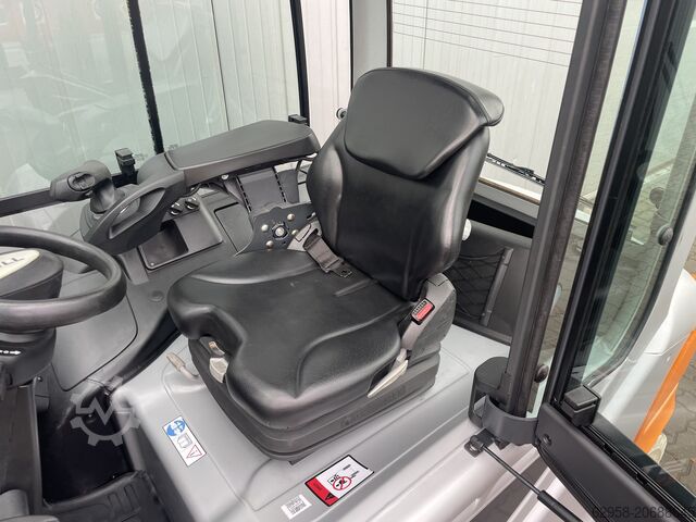 Electric 4-wheel forklift STILL RX60-50 | Batterie 89%