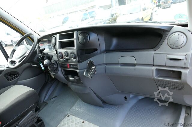 Transporter mit Koffer iveco Daily 35 S11 C30C AUTOMATIK Regale LUFT - EURO 5 - CoC