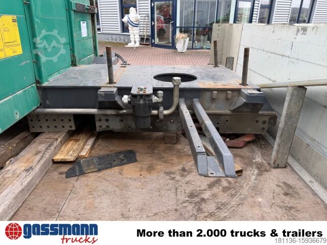 LKW mit Pritsche (offen)  Pritschenaufbau mit Platz für Kranmontage