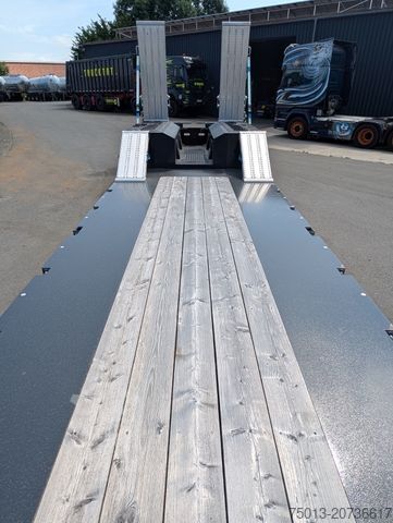 Low loader semitrailer DOLL 2- Achs Tiefbett Tera mit überfahrbarem Heck