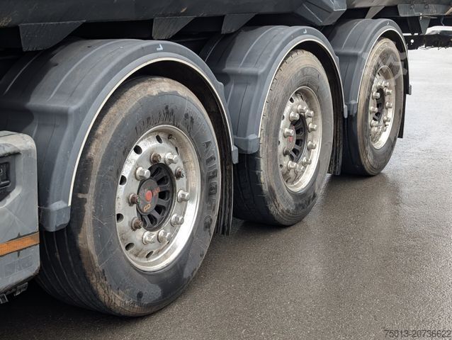 Kipper Auflieger STAS HardoX Stahl 86 m³, Liftachse, ALCOA, Unfaller