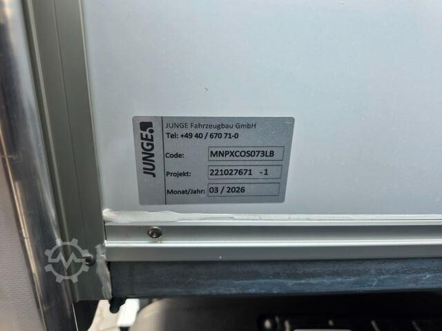 Sliding tarpaulin Iveco S-Way AD190S40/P LBW Bär 2.000kg Spoiler