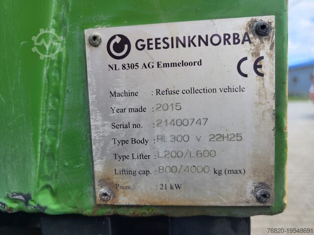 Garbage truck SCANIA P360