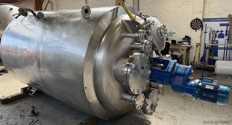 Gebrauchter Edelstahl-Vertikalreaktor von PSV Fabrication Ltd, ca. 4.000 Liter PSV 4000 Litre