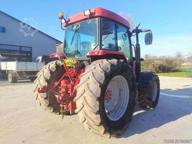 Traktor MC CORMICK CX105