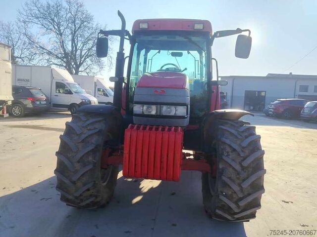Traktor MC CORMICK CX105