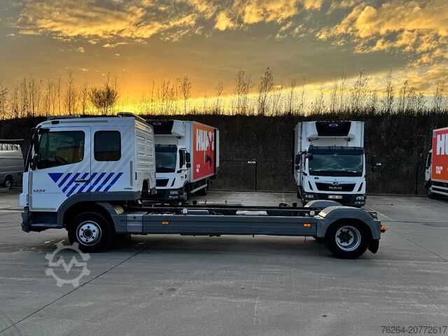 Fahrgestell mit Fahrerhaus Mercedes-Benz Atego 1224 PTO