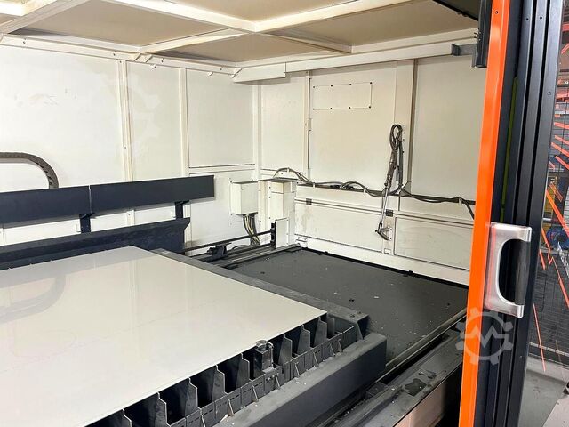 Large-format laser cutting machine Mazak Optiplex Nexus 3015 Fiber 2,0 KW